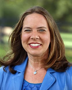 Portrait of Suzanne Miles